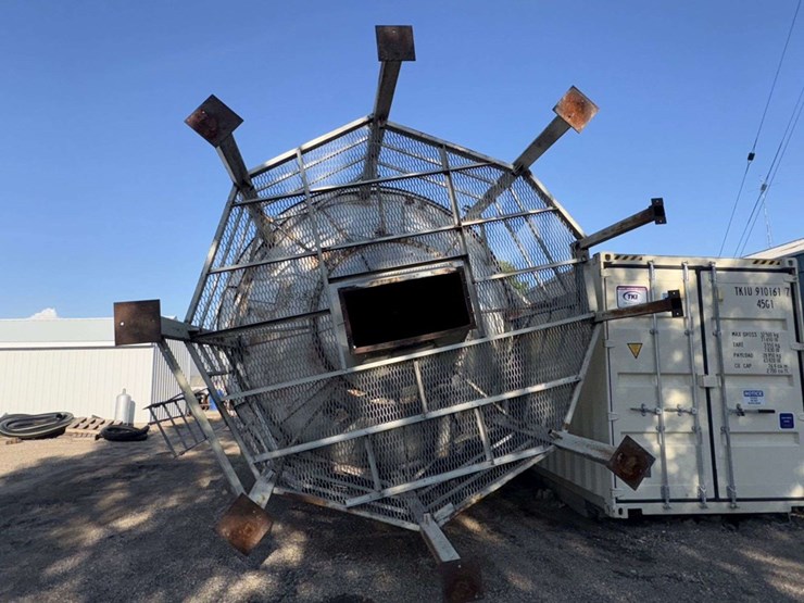 friesen-bulk-bin,-48’-tall,-15’-wide,-9-legs,-roof-hatch,-(2)-roof-vents,-(a),-*-new-buyer-responsib-image-9