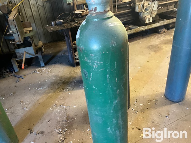 oxygen-bottle-image-1