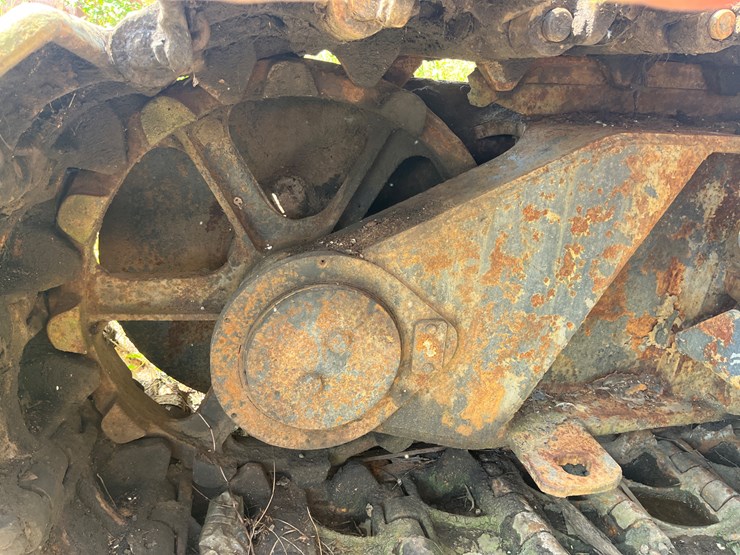 #102-•-link-belt-128-60-ton-crawler-crane-image-12