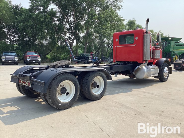 1993-peterbilt-378-image-5