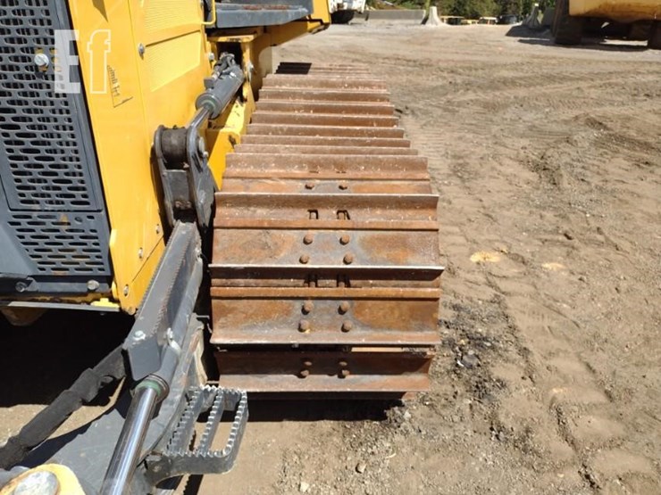 2022-deere-450k-image-28