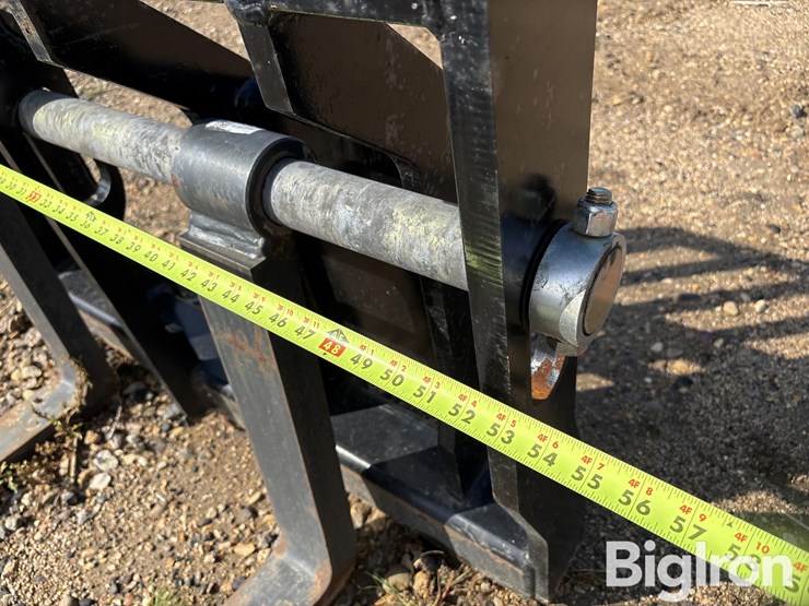 48”-skid-steer-pallet-forks-image-17