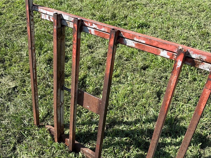 10’-adjustable-steel-sorting-gate-image-8