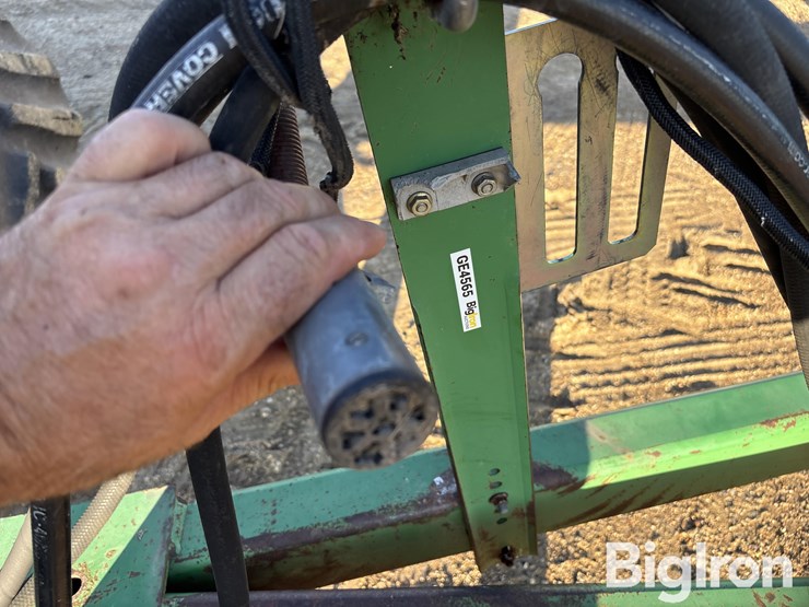 john-deere-635-image-11