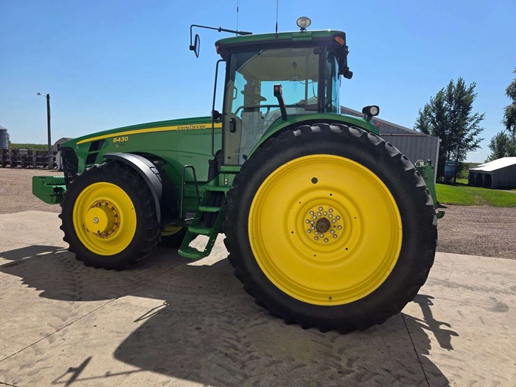 2006-john-deere-8430-image-21