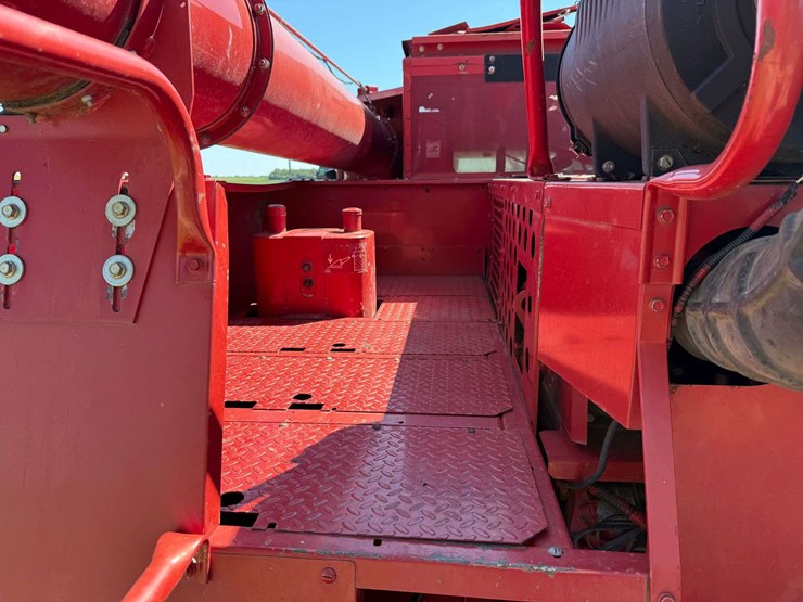 1997-case-ih-2388-image-27