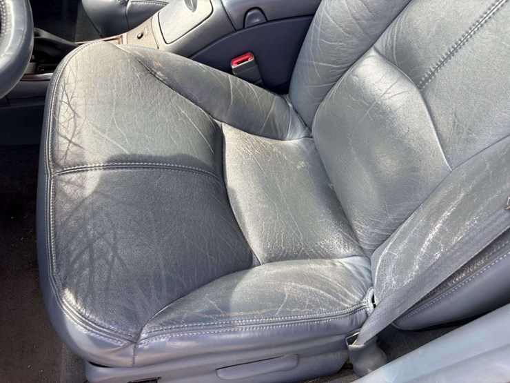 1999-buick-regal-ls-4-door,-3.8l-v6,-215/70r15-tires-on-alloy-wheels,-leather,-power-driver-seat,-am-image-15