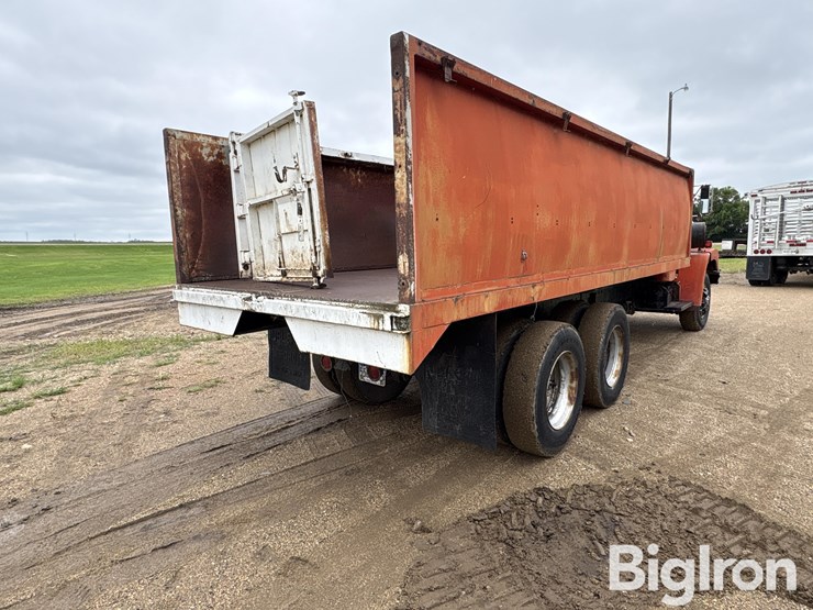 1973-diamond-reo-t/a-grain-truck-image-5