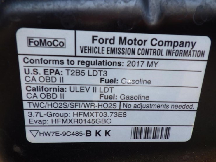 2017-ford-explorer-image-12