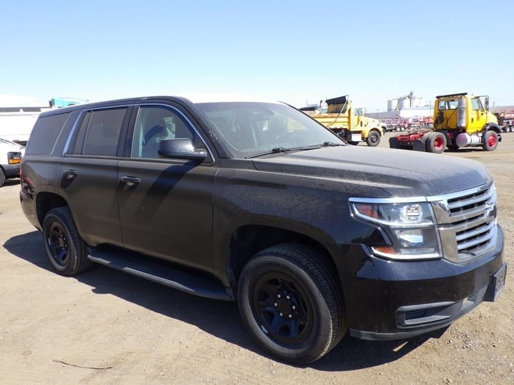 2020-chevrolet-tahoe-image-2