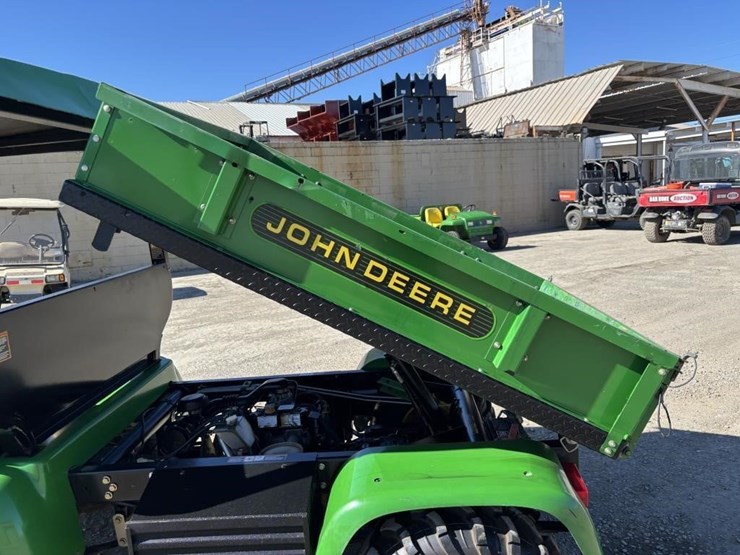 john-deere-gator-image-10