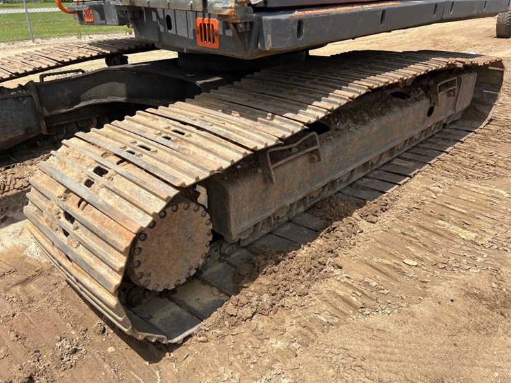 2017-volvo-ec250el-image-9