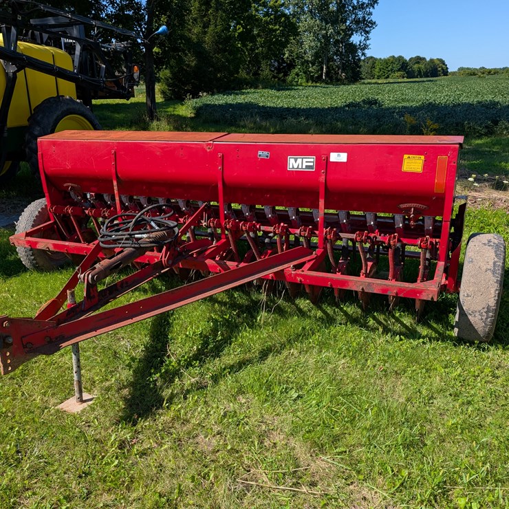 MASSEY-FERGUSON 33