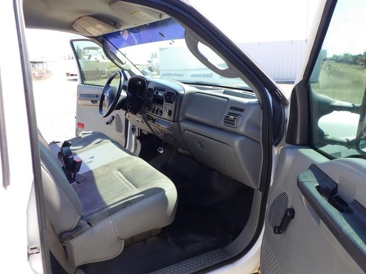2006-ford-f350-image-6