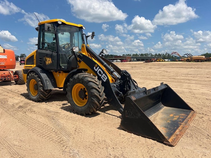 jcb-409-image-6