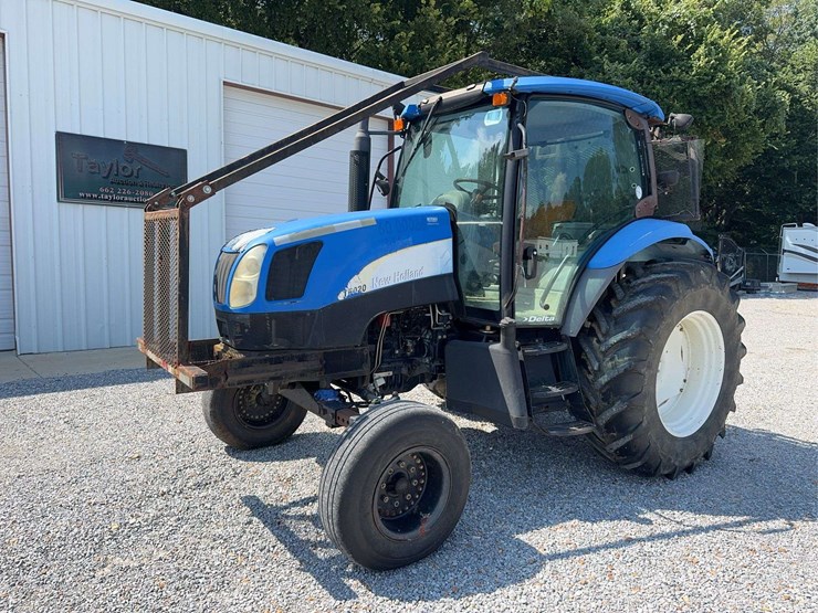new-holland-t6020-image-1