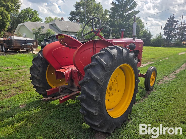1949-massey-harris-22-image-5