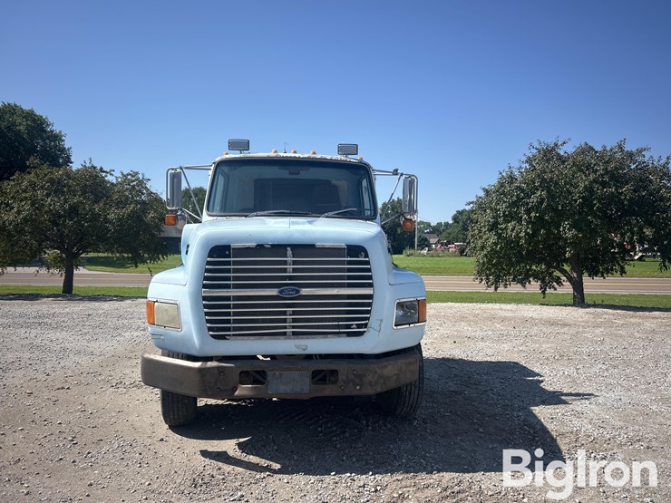 1989-ford-la9000-image-2