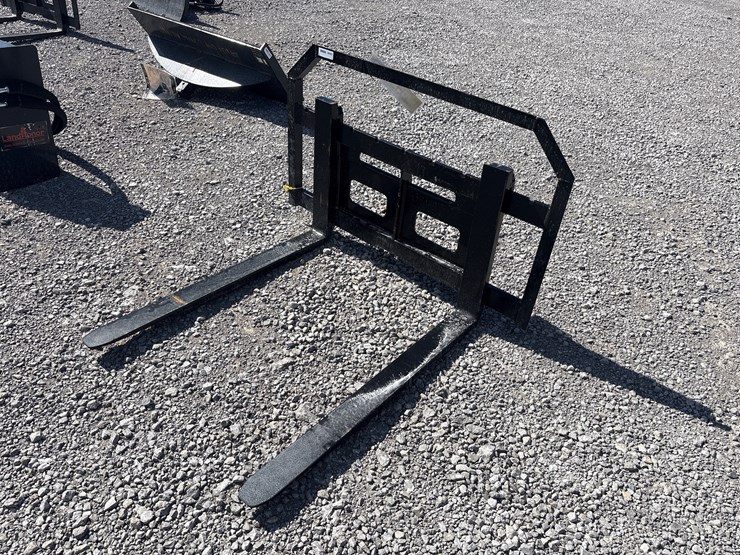 #28502-•-pallet-forks-image-1