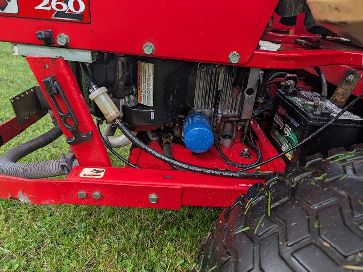 #2999-•-gravely-260-zero-turn-lawnmower-image-8