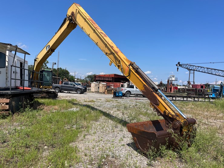 2008-caterpillar-324d-image-2