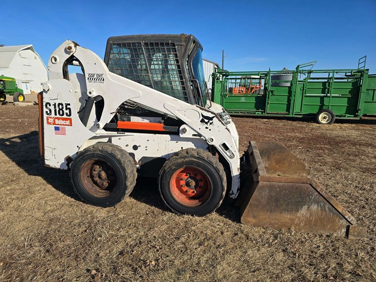 2008-bobcat-s185-image-24