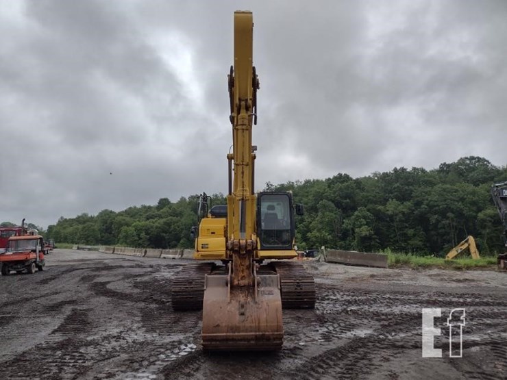 2017-komatsu-pc240-lc-11-image-2
