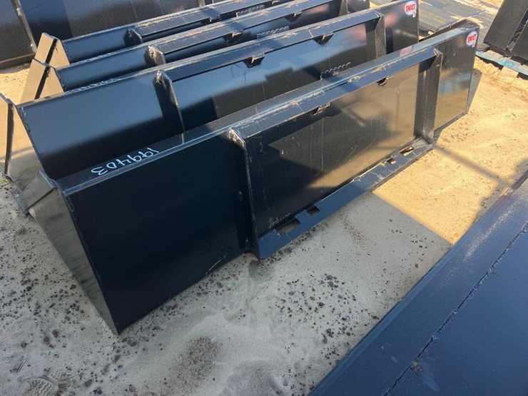 unused-swict-84"-quick-attach-bucket-image-2