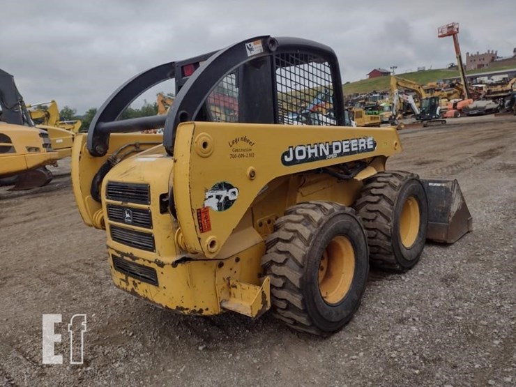 john-deere-270-image-26