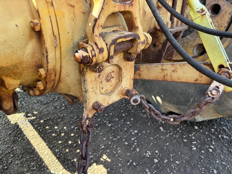 massey-ferguson-mf34a-image-22