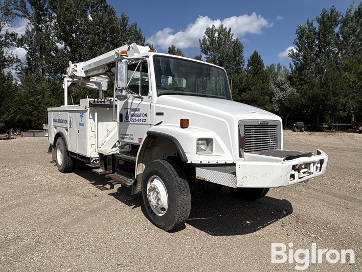2003-freightliner-fl80-image-3