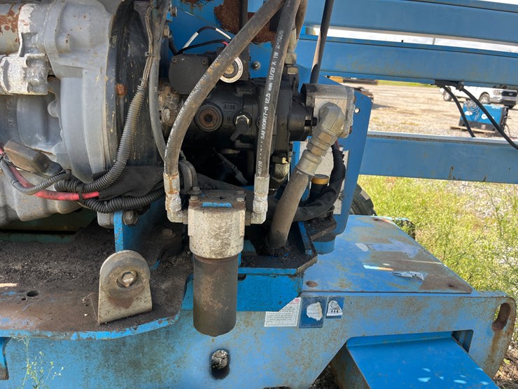 #101-•-genie-man-lift-for-parts/-repairs-image-13
