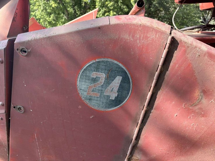 massey-ferguson-205-image-7