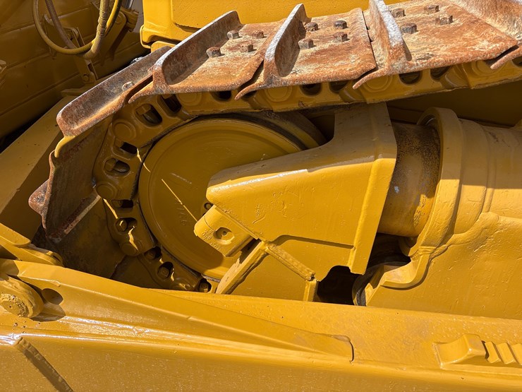 2007-caterpillar-d6t-xl-image-9