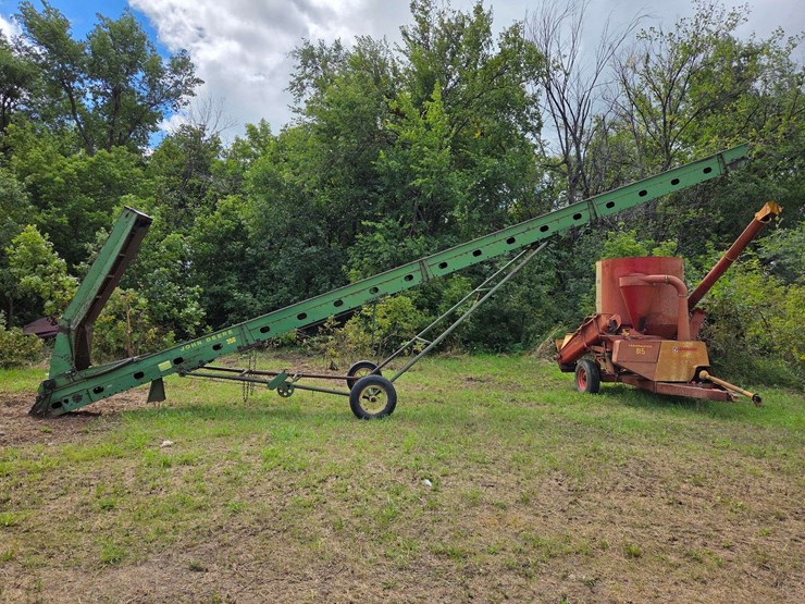 john-deere-350-image-2