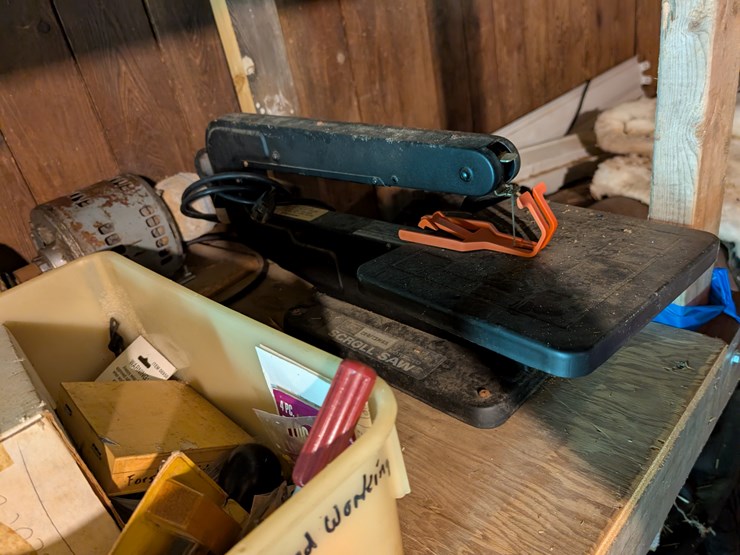 #3024-•-shelf-of-contents-image-8