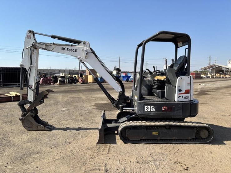 2014-bobcat-e35i-image-5