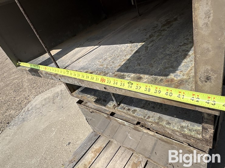 45’-vertical-grain-leg-image-9