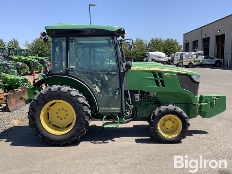 2018-john-deere-5090gv-image-4
