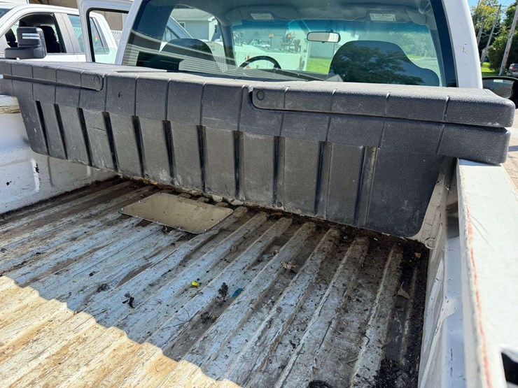 2001-chevrolet-1500-image-32