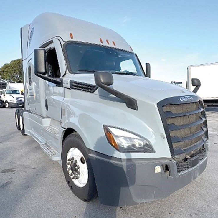 2023 FREIGHTLINER CASCADIA 126