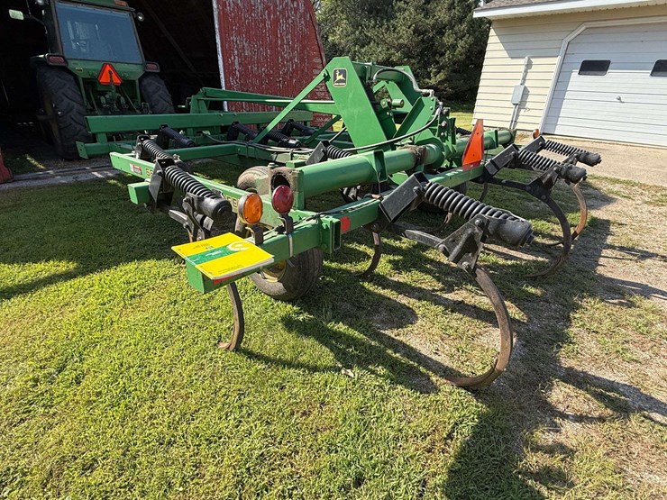 john-deere-680-image-7