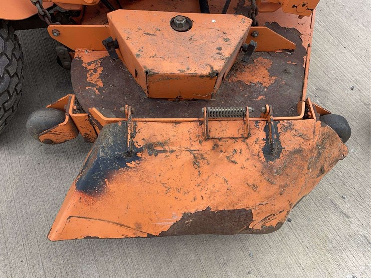 scag-61”-zero-turn-mower-image-12