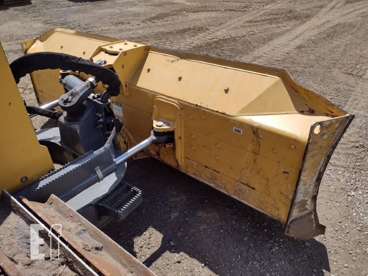 2022-deere-450k-image-17