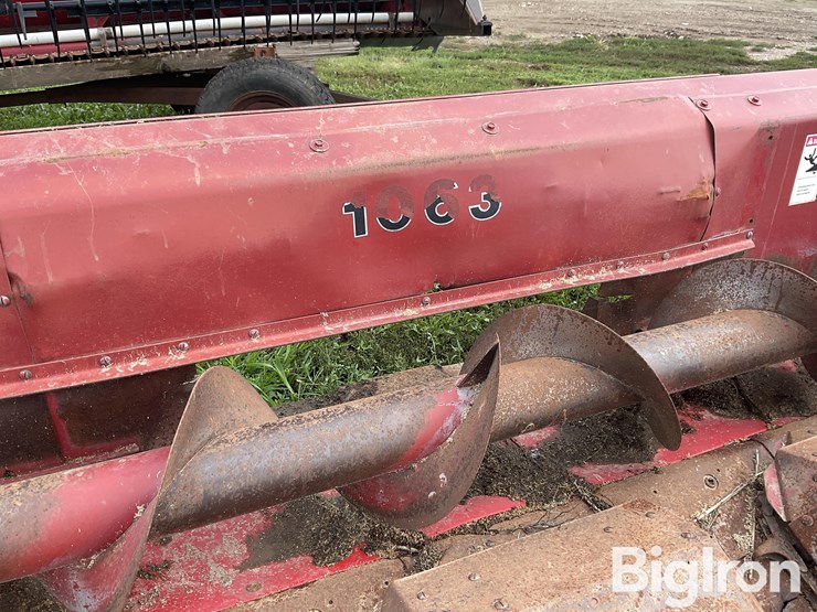 case-ih-1063-image-17