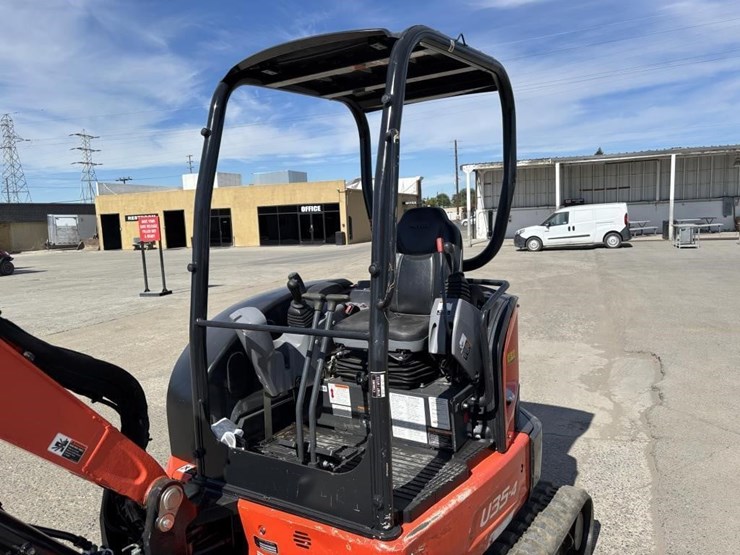 2021-kubota-u35-4-image-25