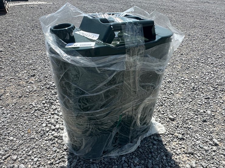 #28470-•-30l-metal-jerry-can-image-1