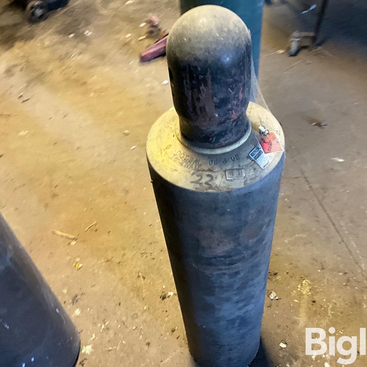 Compressed Gas Cylinder