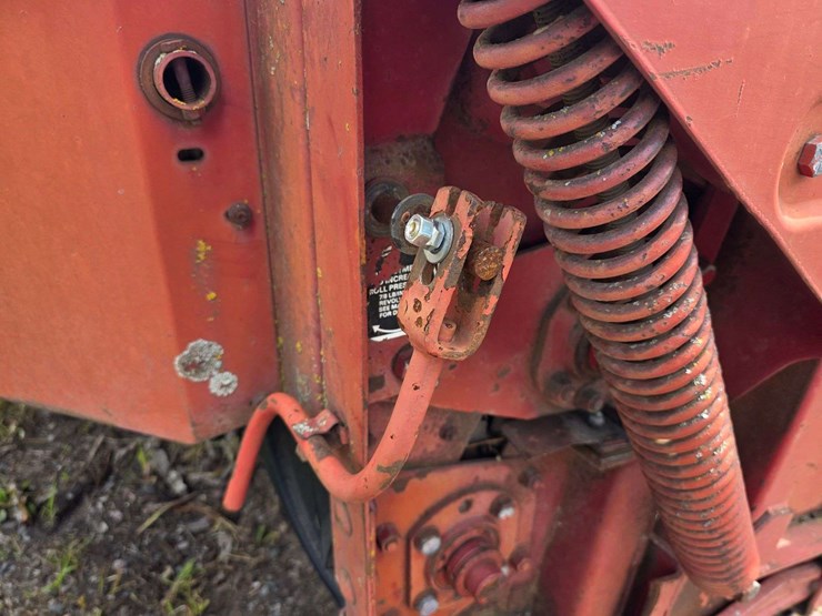 new-holland-489-image-6