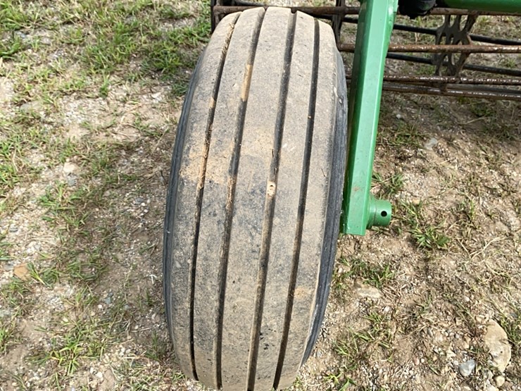 john-deere-200-image-31